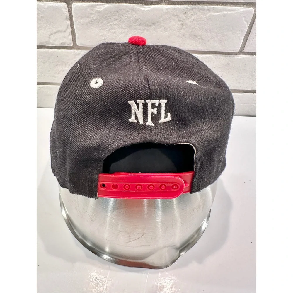 Kansas City Chiefs NFL Team Apparel Snapback Hat Black Acrylic One Size Fits All